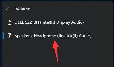 在音频设备管理下，选中你的蓝牙耳机作为默认播放设备才行的。