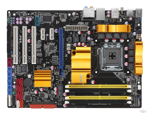 方法六:主板故障导致电脑开机风扇转但显示器不亮或不显示。