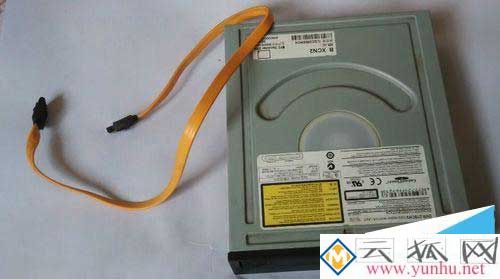 电脑光驱怎么安装,台式电脑光驱的安装图解