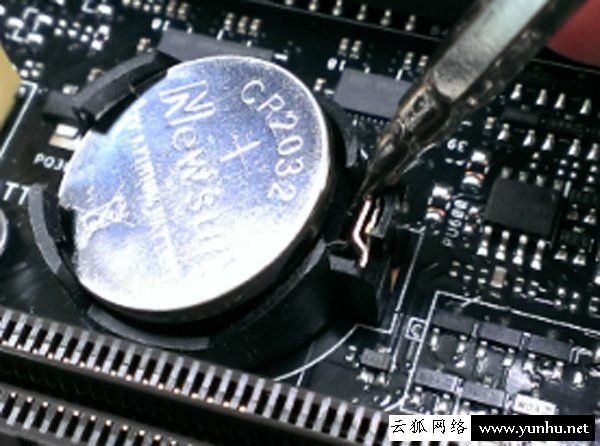 电脑主板怎么更换CMOS电池?电脑主板纽扣电池更换安装的图文教程