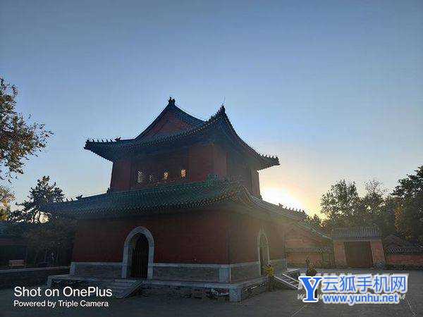 实测：一加 9RT与iPhone 13拍照对比