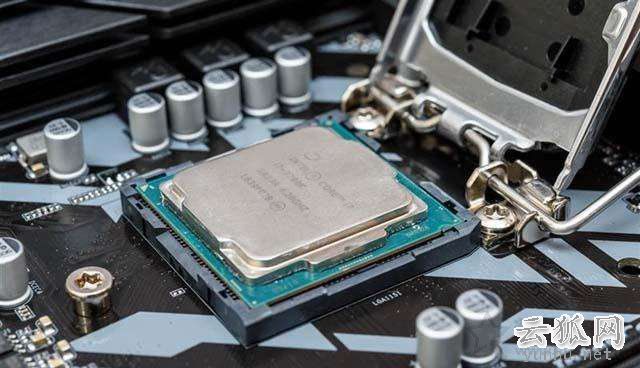 i5 8400和i7 7700K哪个好?酷睿i5-8400和i7-7700K性能差距对比评测