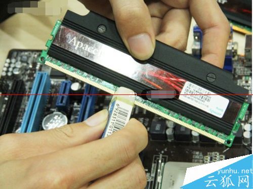 电脑开机长鸣报警是什么问题