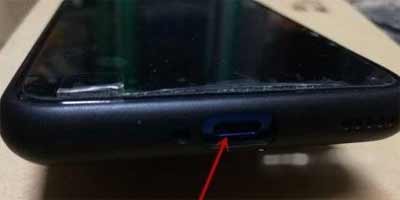 Hinova9怎么插耳机-耳机孔在什么地方(图文)