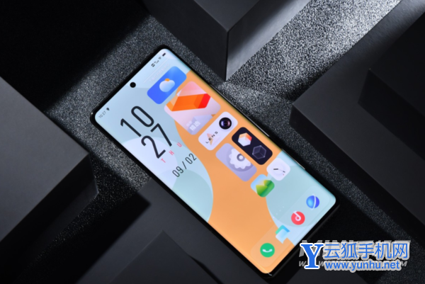 为什么手机都喜欢搞曲面屏-是因为曲面屏好用吗