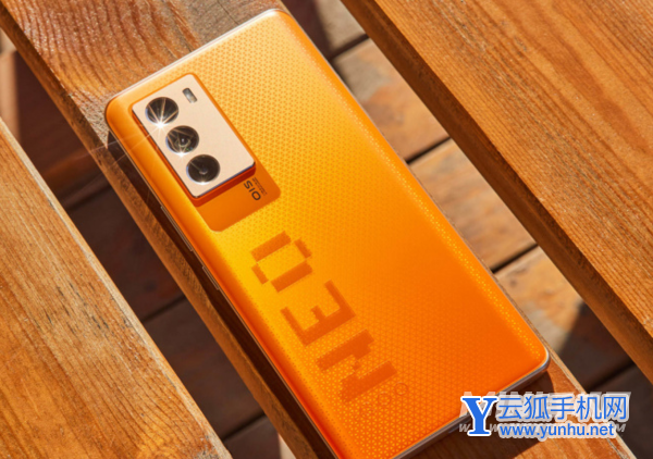 vivos12和iqooneo5s区别是什么-哪款手机性能更好-参数对比