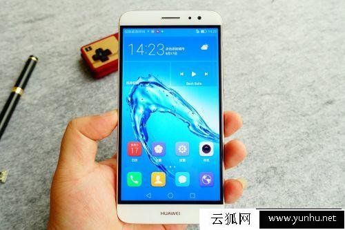 华为手机开启阳光下可读性提升方法