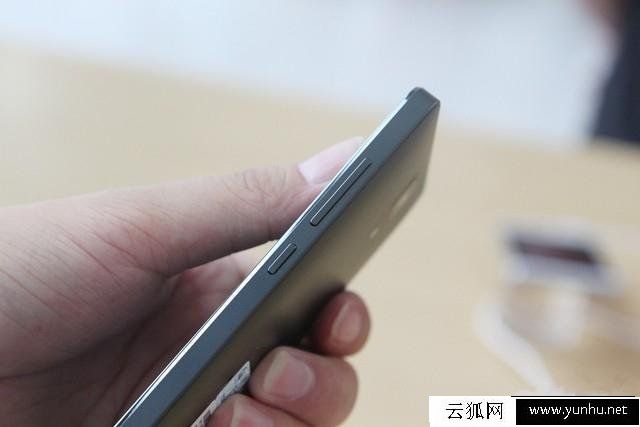 小米手机如何开启音量键聚焦拍照功能？