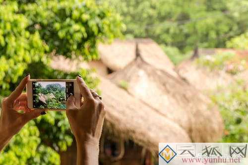 如何在图片上添加文字（3分钟教你用手机在图片中加文字）(1)