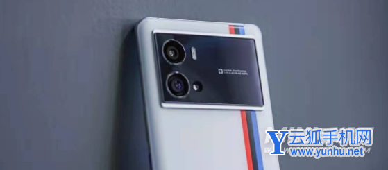 iqoo9pro和苹果13哪个好-哪个更值得入手-参数对比