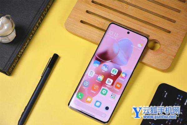 小米civi和荣耀60参数对比哪个好-区别是什么