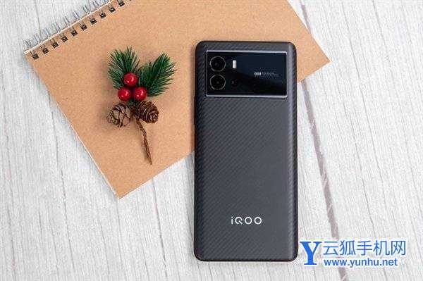 iQOO 9实测：没有任何无短板的直屏电竞旗舰