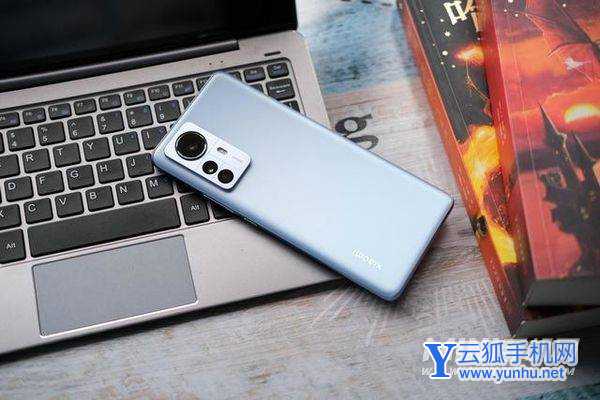 iphone13pro和小米12pro参数对比哪个好