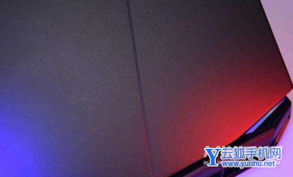 机械革命旷世水冷<a href='https://www.wddqw.com/c_657.html' target='_blank'>游戏</a>本外观怎么样-拆机详解