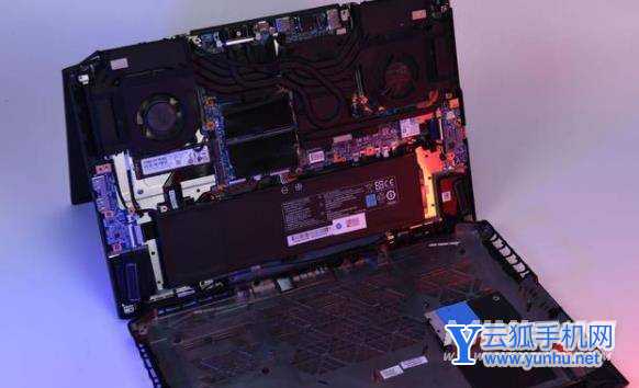 机械革命旷世水冷<a href='https://www.wddqw.com/c_657.html' target='_blank'>游戏</a>本内部构造怎么样-真机拆机评测