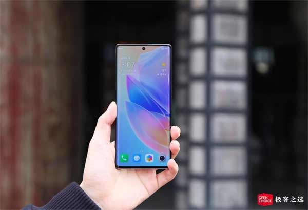 荣耀 60 SE 体验：120Hz 曲屏 +66W 闪充，2000 元档新选择 (图文)