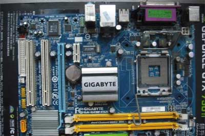 电脑显示器无信号黑屏怎么回事,按本文教程图试试能否解决