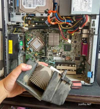 电脑显示器无信号黑屏怎么回事,按本文教程图试试能否解决