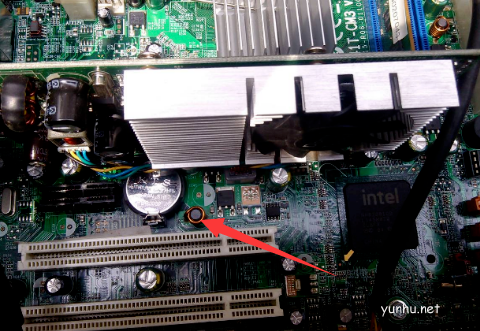 电脑显示器无信号怎么回事？