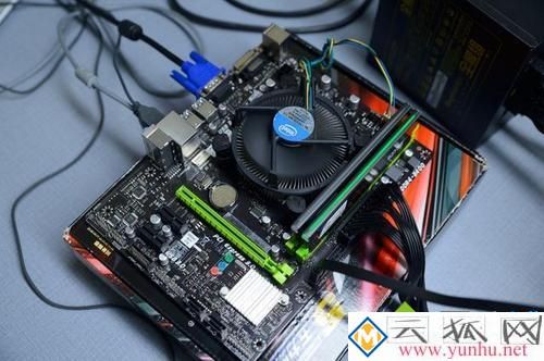 显卡开机黑屏风扇在转怎么办_电脑开机黑屏风扇一直转的原因是什么