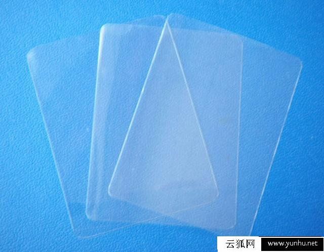 手机贴膜会伤害眼睛吗?贴膜的手机会影响视力吗?