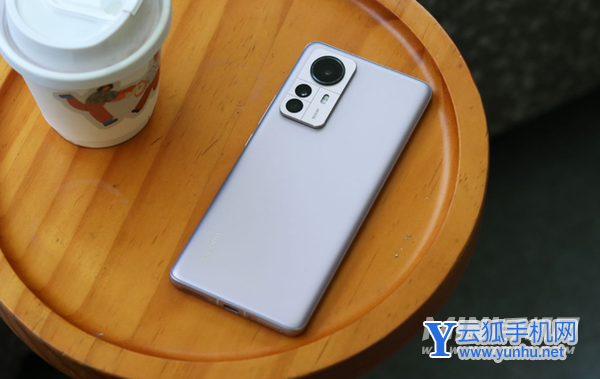 红米k50电竞版对比小米12怎么选择-哪款手机可以入手