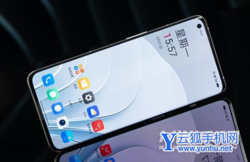 一加10Pro胖达白上手体验怎么样-手机上手图鉴