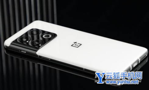 一加10Pro胖达白上手体验怎么样-手机上手图鉴