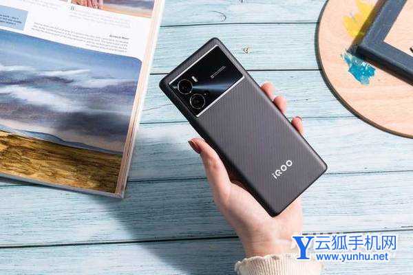 iqoo9pro赛道版和传奇版有什么区别-哪款手机更加值得入手