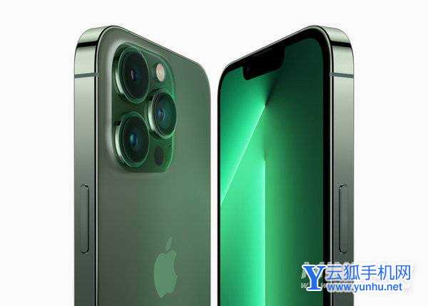 新推出的苍岭绿色 iPhone 13 Pro。