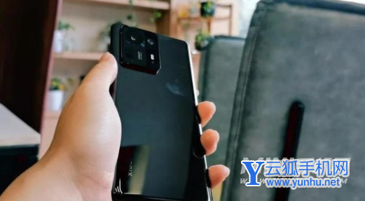 买小米12还是mix4-手机购机建议