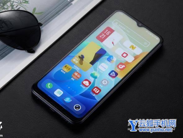 vivoY33s开箱-外观赏析