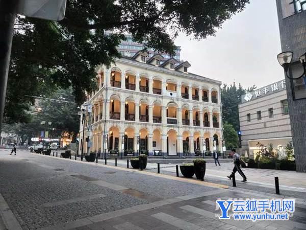 荣耀magic4Pro和三星s22Ultra拍照方面哪个更好-手机拍照评测