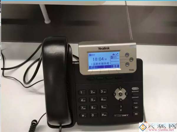 强电工师傅请注意了,以后再这样放网线就太不专业了