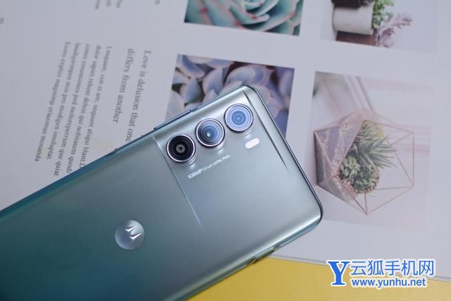 红米K40s和摩托罗拉edgeS30哪个好-手机参数对比