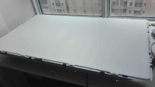 创维47L05HF液晶电视突然有图没声，更换LED背光