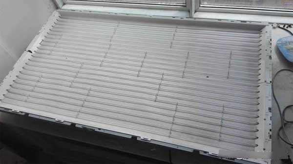 创维47L05HF液晶电视突然有图没声，更换LED背光