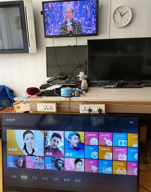 TCL液晶电视L48A71开机屏幕一闪黑屏的检修