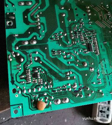 海信液晶电视TLM40V86指示灯亮不能二次开机的故障原因