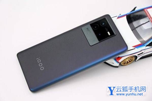 iqooneo6手机开箱测评-真机上手测评