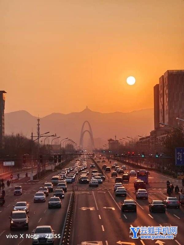 vivoxnote为什么没有微云台-手机有微云台吗