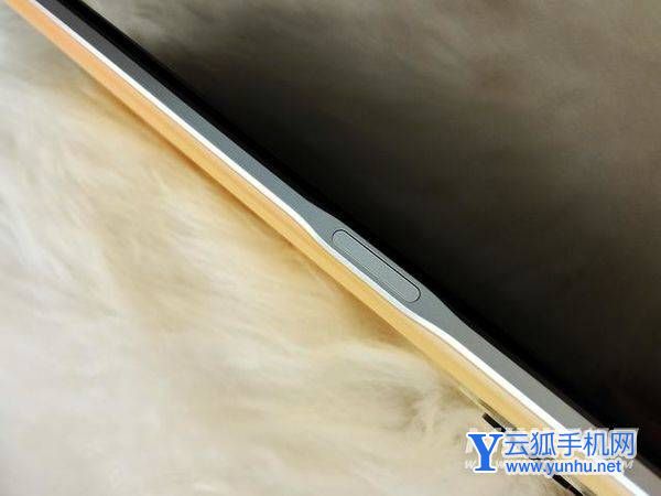 真我Q5赏析-真机好看吗