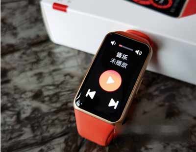 华为手环6pro可以连接蓝牙耳机吗-怎么播放<a href='https://www.wddqw.com/c_659.html' target='_blank'>音乐</a>(图文)