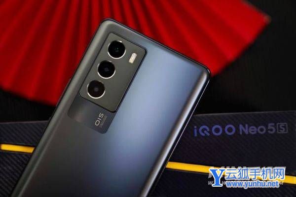 红米K50和iQOONeo5S怎么选择-手机购机建议