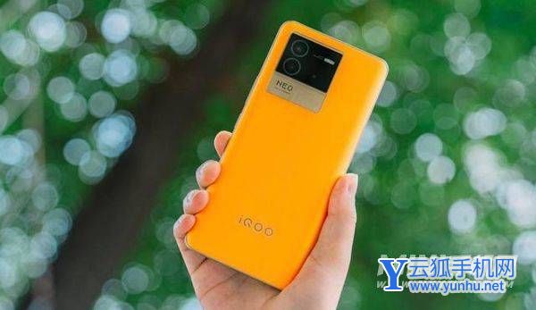 iQOONeo6和iQOONeo6SE-手机价格相差只有700选哪个比较好