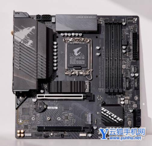 技嘉B660M小雕主板赏析-开箱赏析