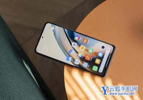 同样的1999元，红米k40s和iqooneo6SE怎么选择