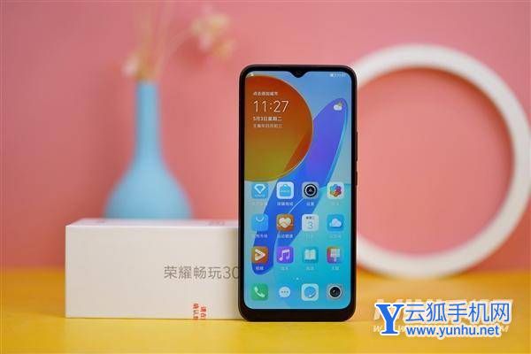 荣耀畅玩30图赏-长得怎么样?外观详图