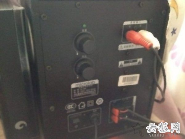 电脑音箱有杂音怎么办?电脑耳机或音箱有杂音的原因及解决方法