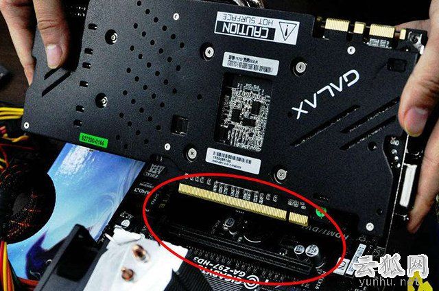 电脑显卡花屏怎么办？电脑独立显卡花屏的原因和解决方法